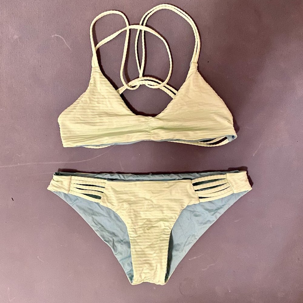 Patagonia Seaglass Bay Resversible Bikini, size S